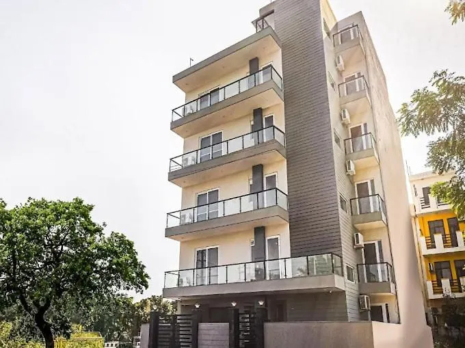 Infinity Stays - Hotel In Sector 45 Gurgaon India